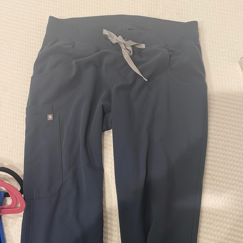 FIGS Kade Cargo Scrub Pants in Dark Harbor